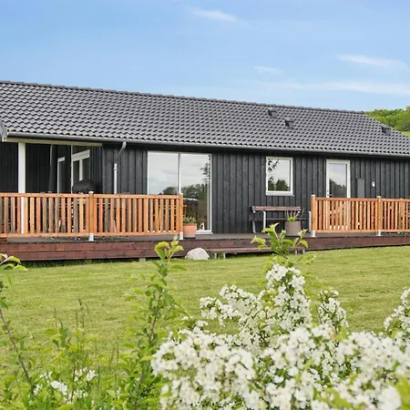 Modern Near And Nature Helnaes Ferienhaus *